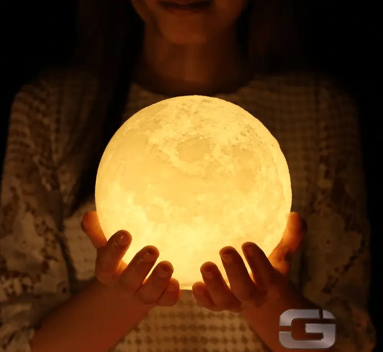 3D Printing Moon Lamp